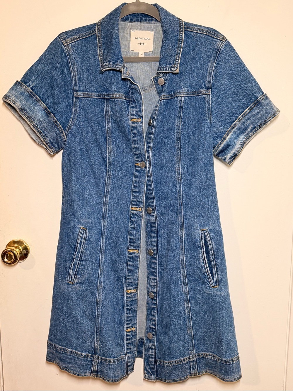 Habitual Medium Blue Denim Short-Sleeve Button-Front Dress